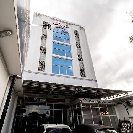 Oyo 291 Medan City Syariah Eksteriør bilde